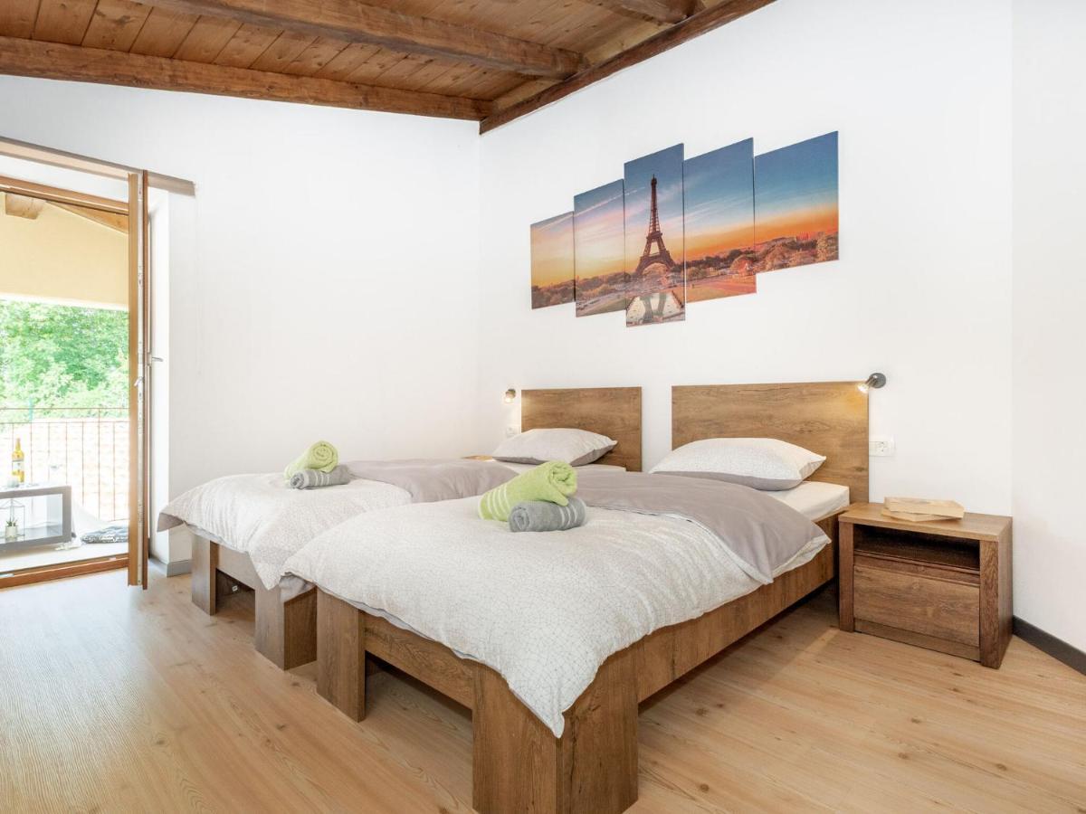 Tranquil Holiday Home In Labin With Private Swimming Pool Екстериор снимка