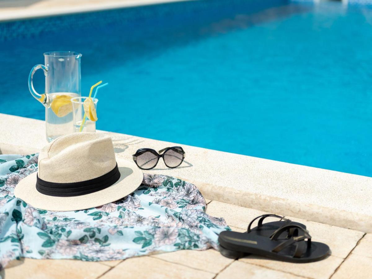 Tranquil Holiday Home In Labin With Private Swimming Pool Екстериор снимка