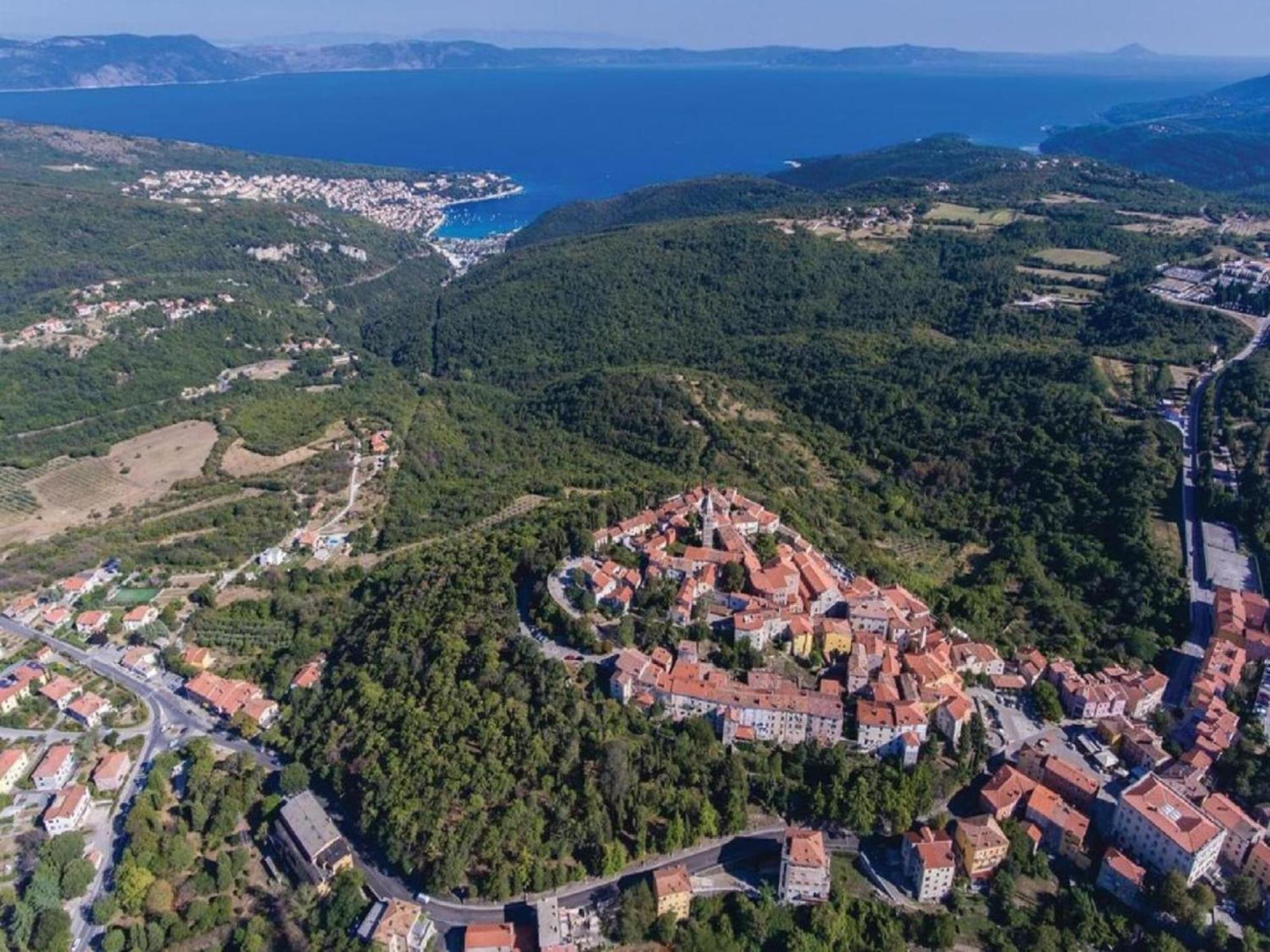 Tranquil Holiday Home In Labin With Private Swimming Pool Екстериор снимка